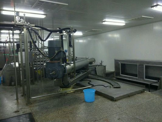 Extrusion de la gélatine dans la peau des os du poisson