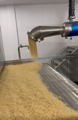 Extrusion de la gélatine dans la peau des os du poisson