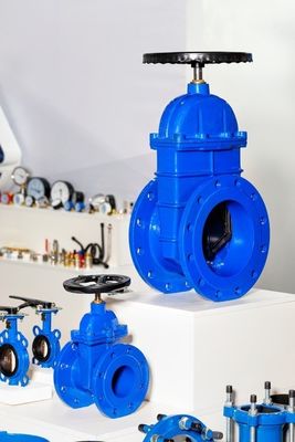 Le système de contrôle de l'écoulement de l'eau doit être équipé d'un système de contrôle de l'écoulement de l'eau.