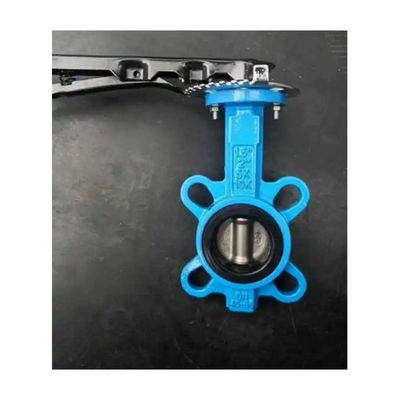 Ventilateur de type papillon pour les supports d'eau à doublure en caoutchouc