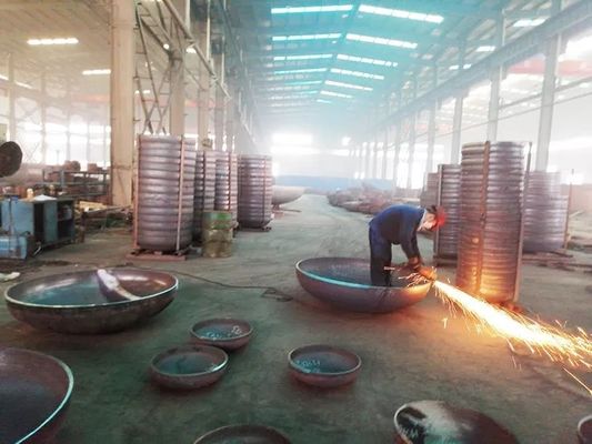 Tête hexagonale industrielle à fond plat à flèche de stockage réservoir en fer pour la conception de cercle