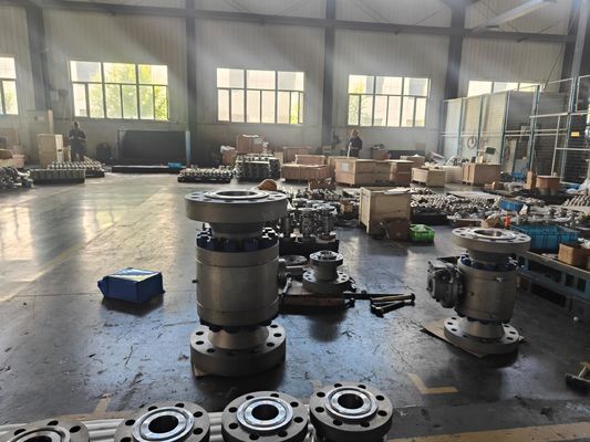 Valve d'échappement composée pour la ventilation d'air dans les systèmes hydrauliques à température moyenne